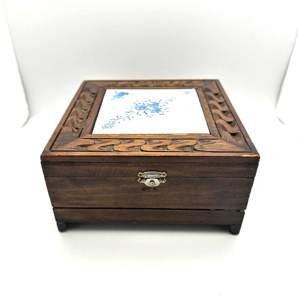 Vintage Wood Jewelry Box Blue White Floral Tile Red Lined 7" Square